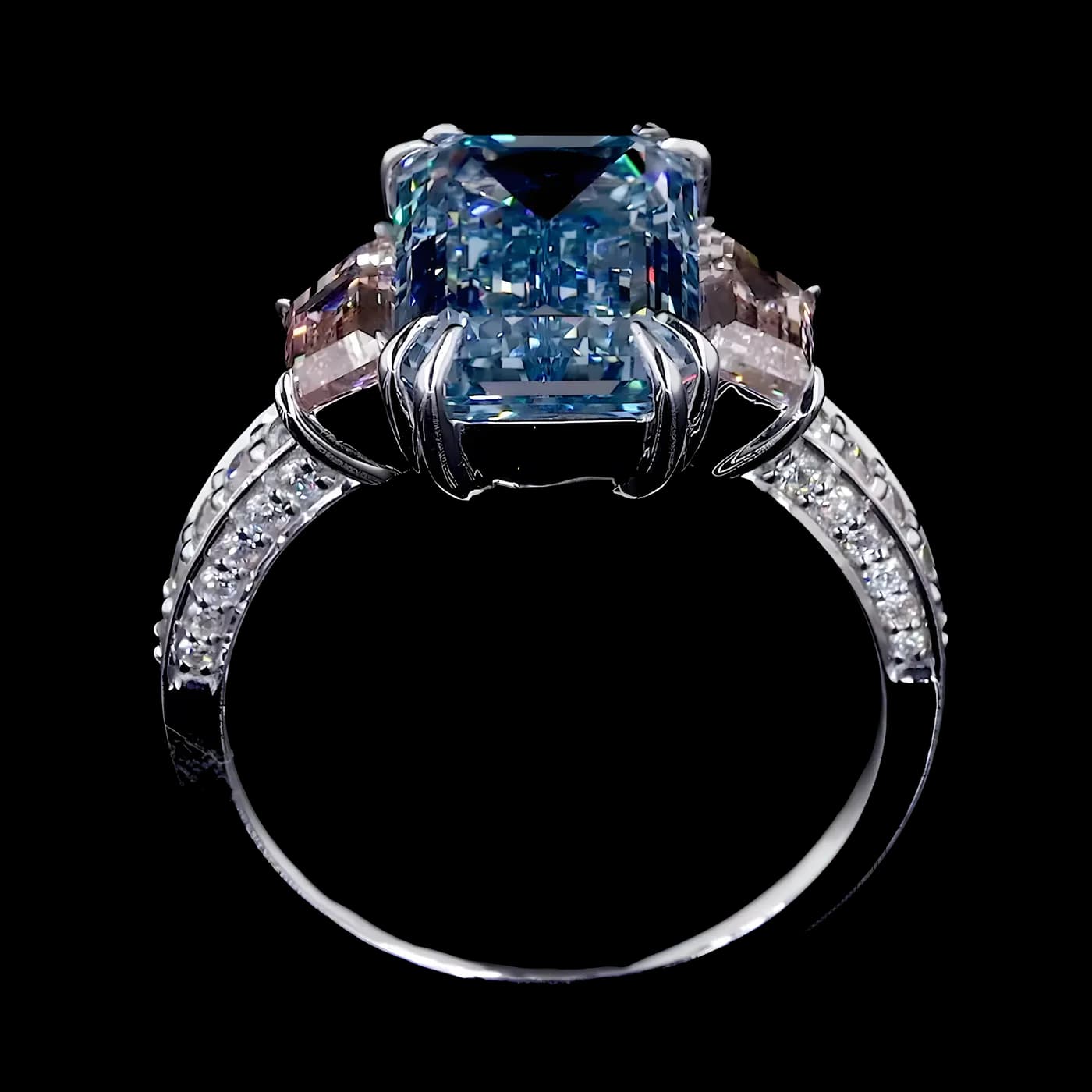 Bague avec pierre latérale en diamant bleu (CV22)