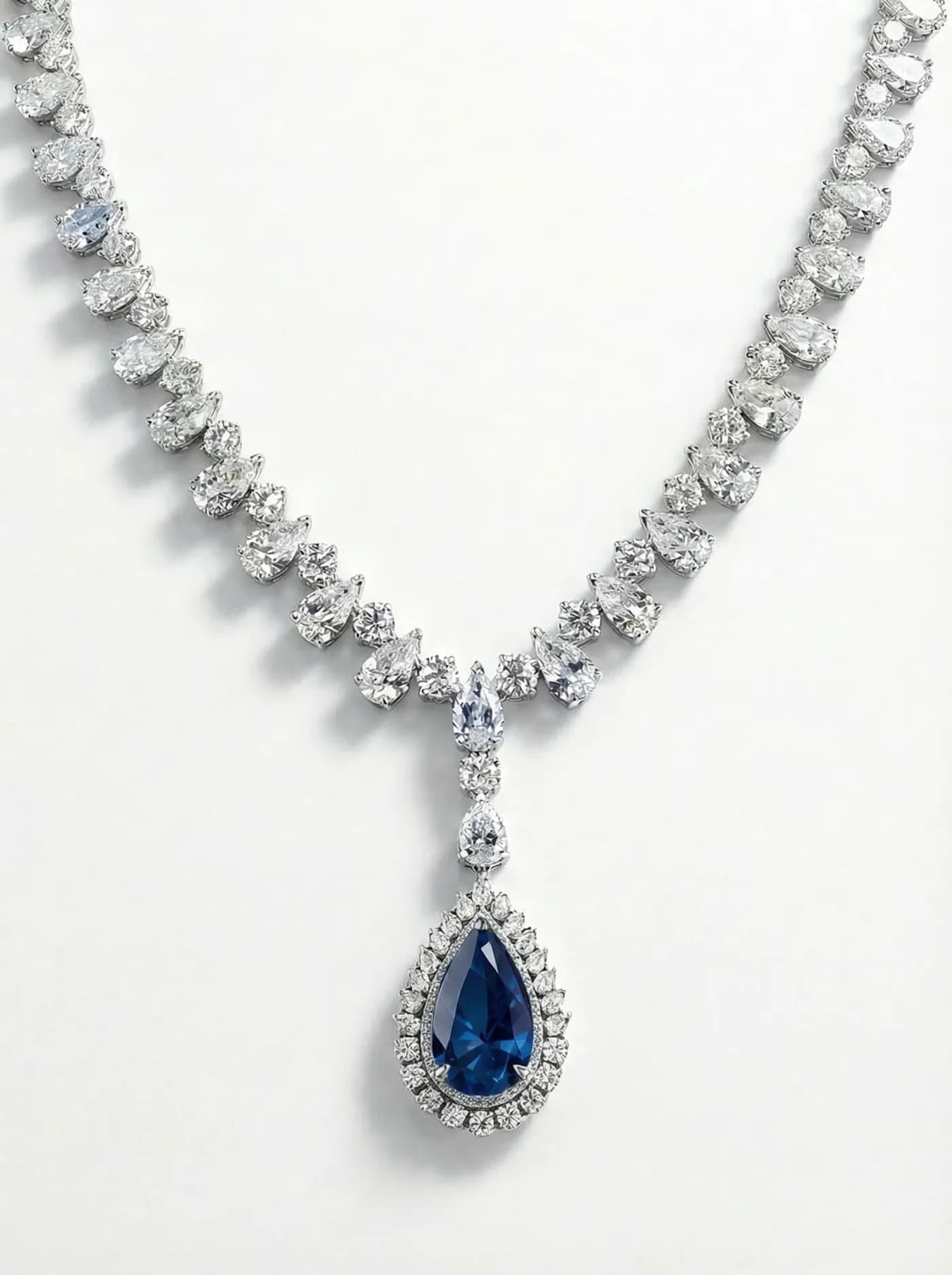 Collier pendentif en diamant bleu (CV40-3)