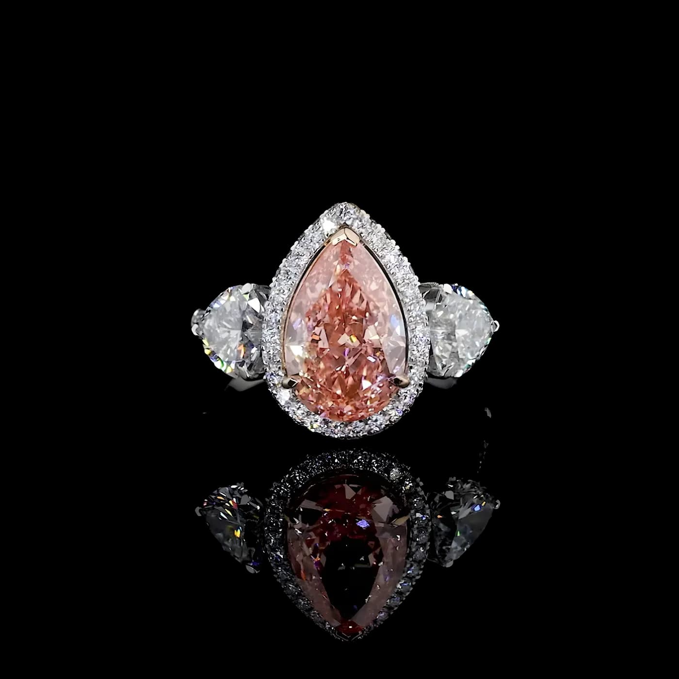 Bague avec pierre latérale en diamant rose (LC1-1)
