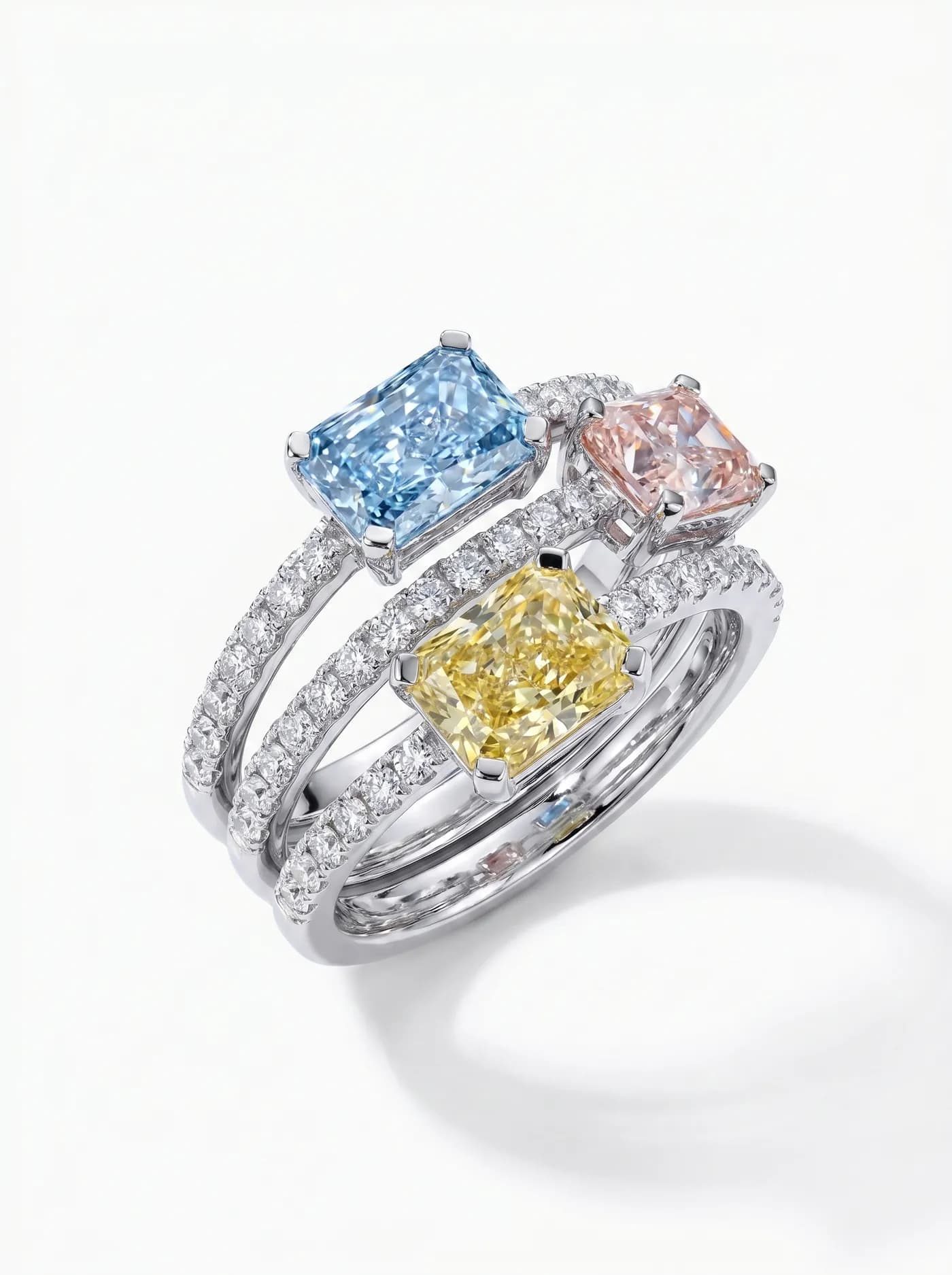 Bague avec pierre principale RADIANT